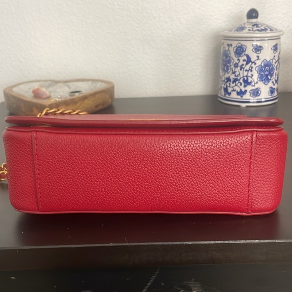 Tory Burch Leather Britten Small Shoulder Bag used 
Red color. - Picture 9 of 12
